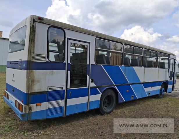 Autobus pasażerski AUTOSAN H-10.10 (przebieg 330152 km, ilość miejsc siedzących 43+1) 